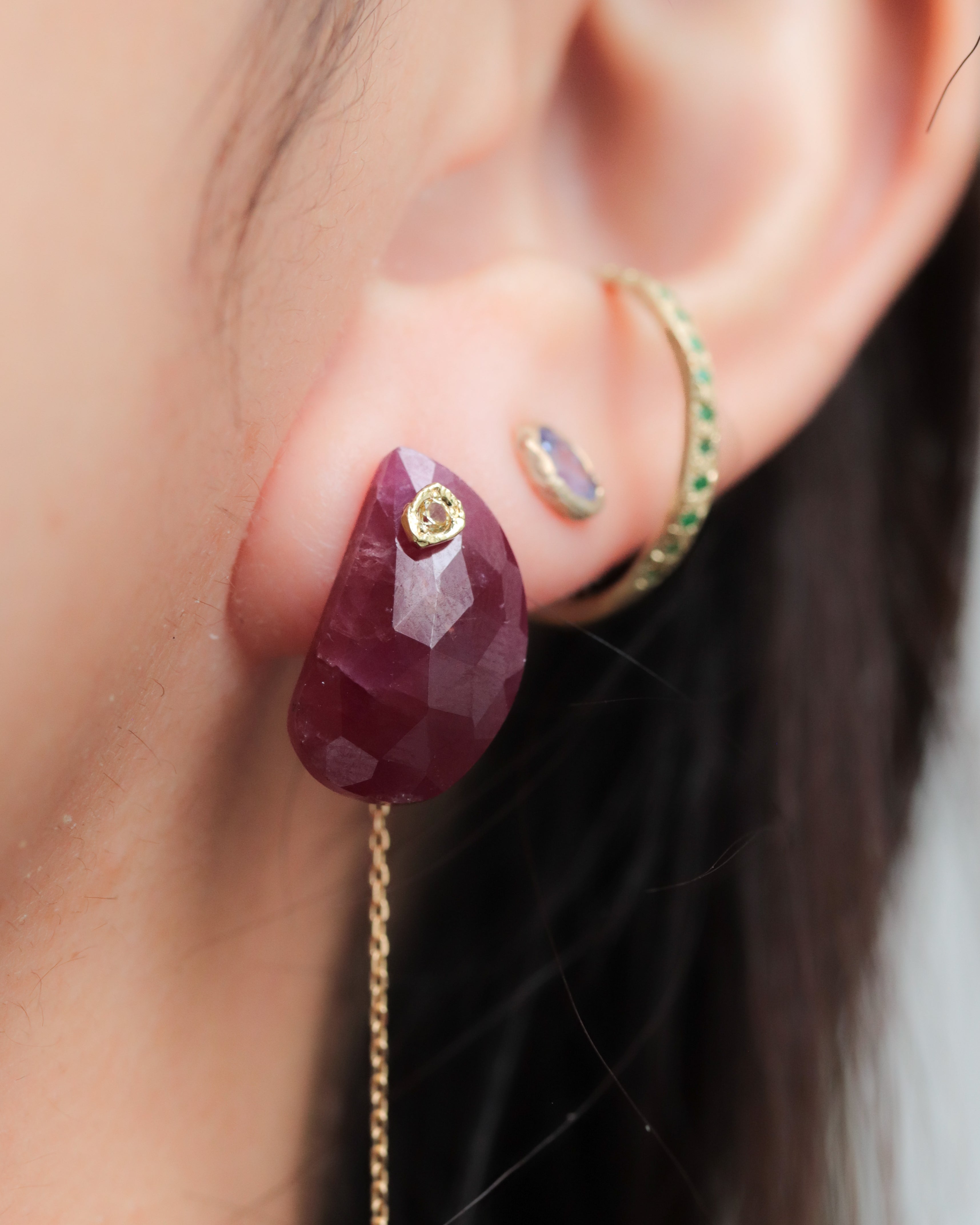 Flat Pierced Earring - Ruby -