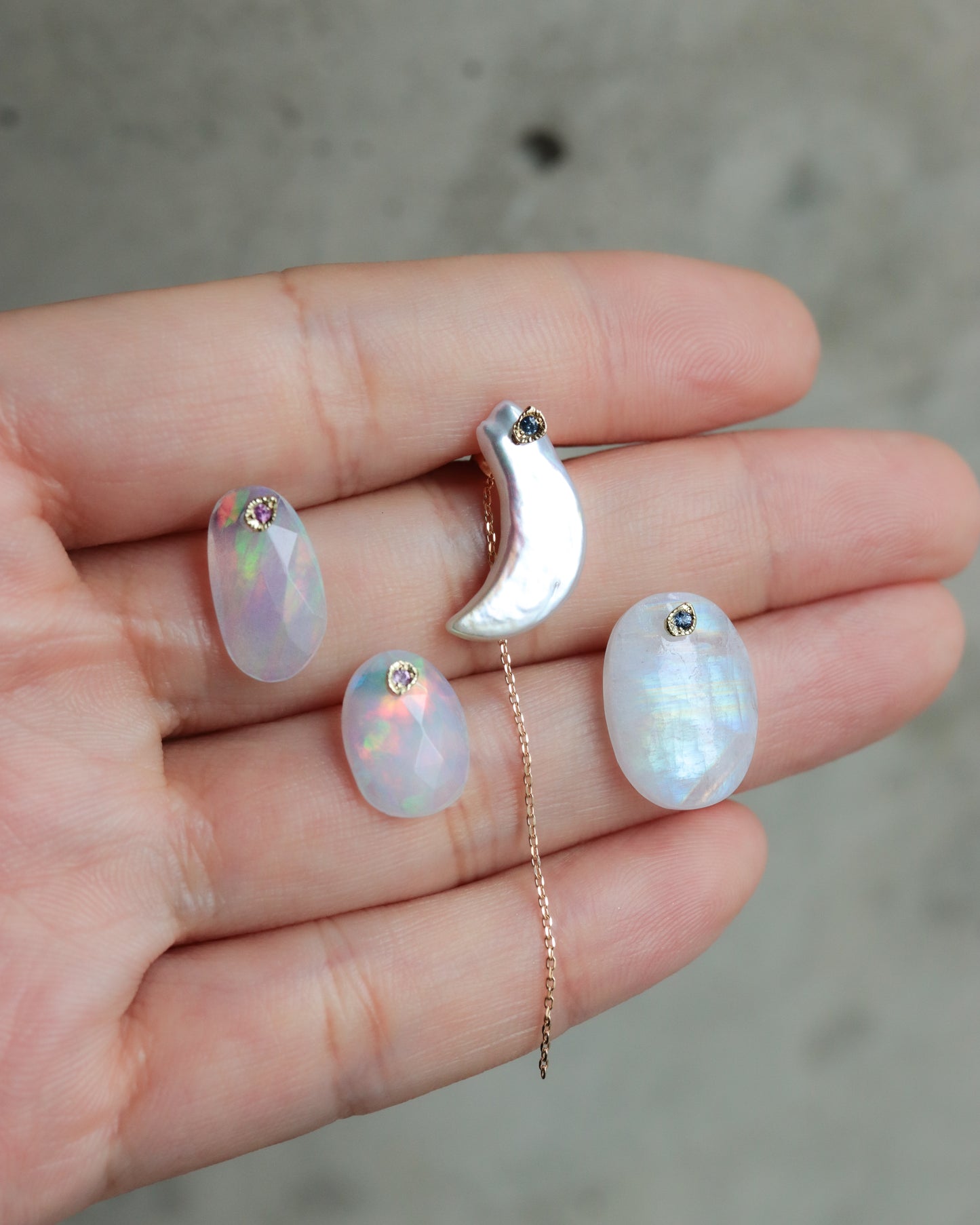 Flat Pierced Earring - keshi Pearl -