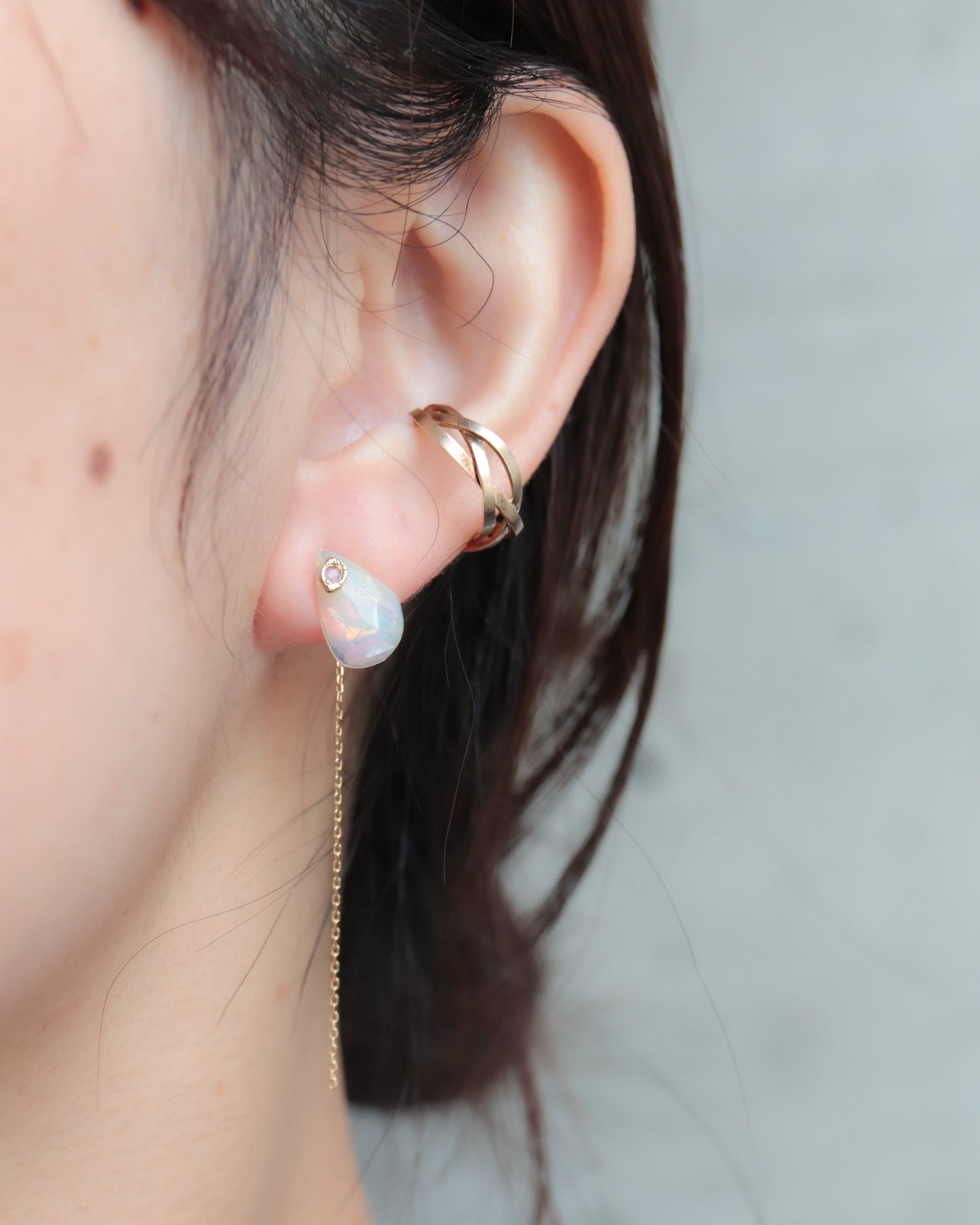 Flat Pierced Earring - Opal -