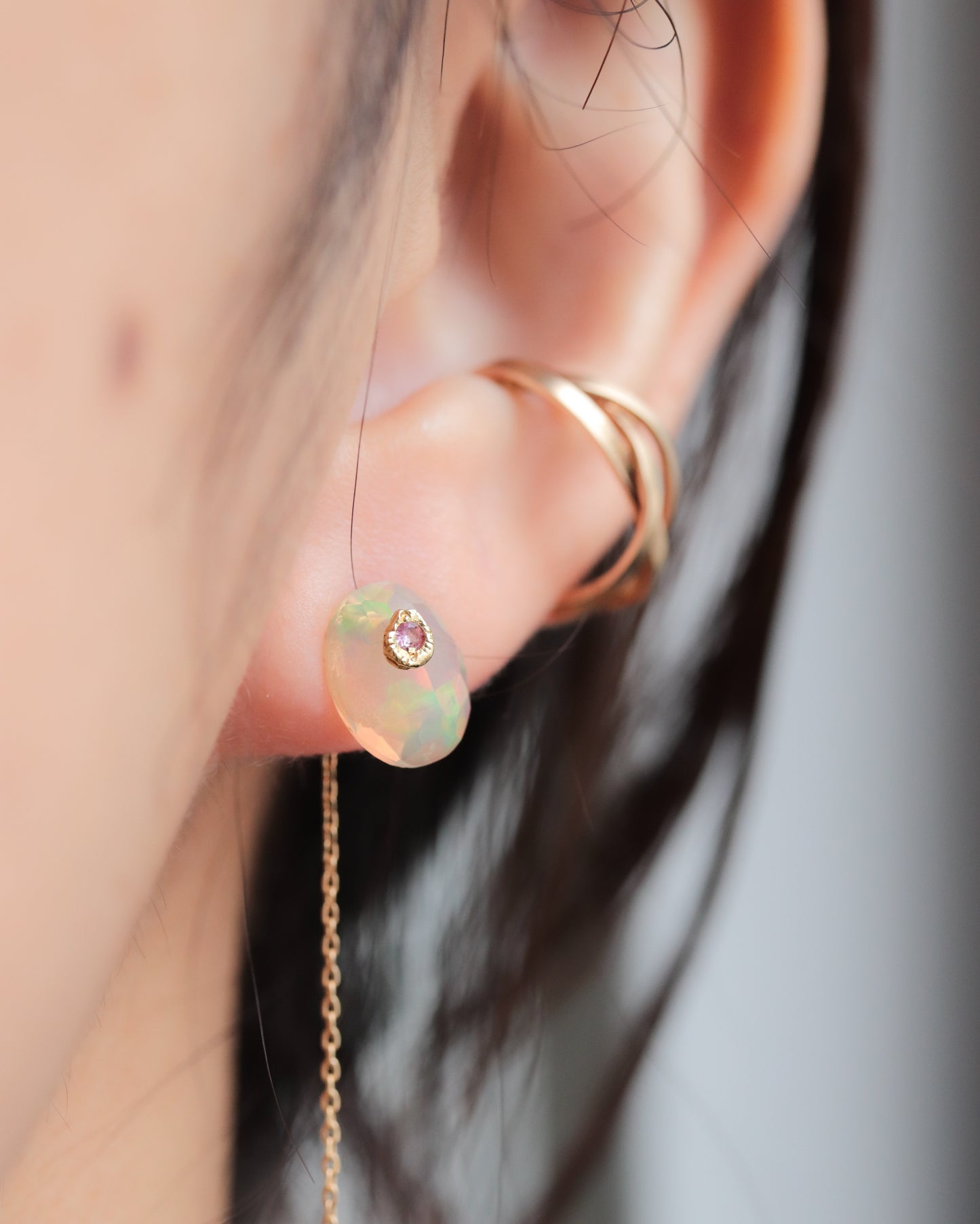 Flat Pierced Earring - Opal -