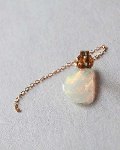 Flat Pierced Earring - Opal -