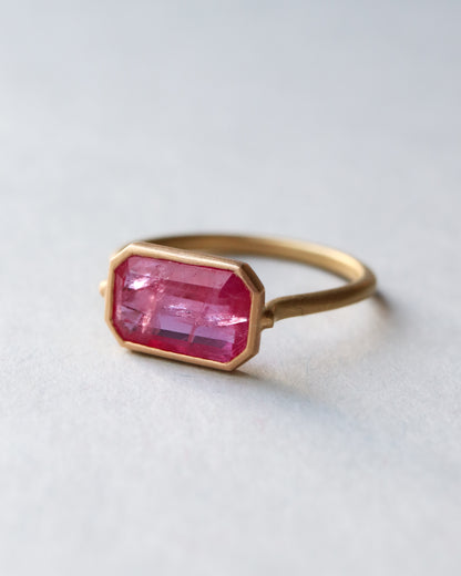 【coming soon】Collet Ring - Ruby -