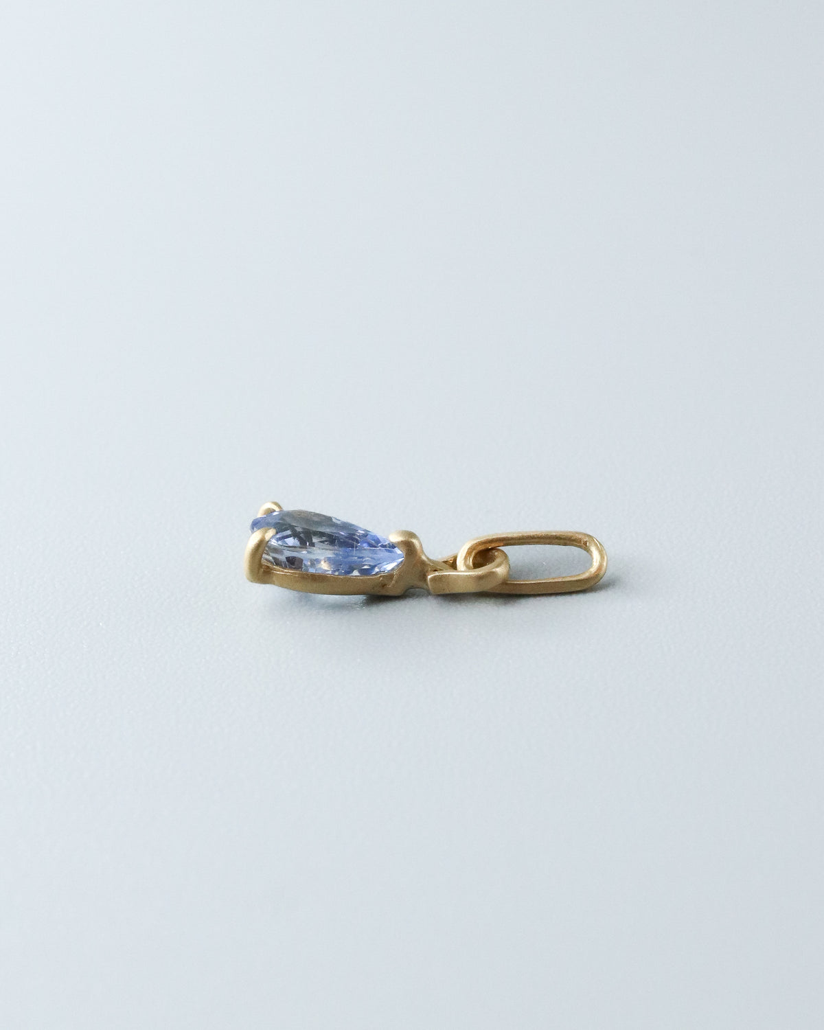Horse Shoe Prong Necklace - Sapphire -