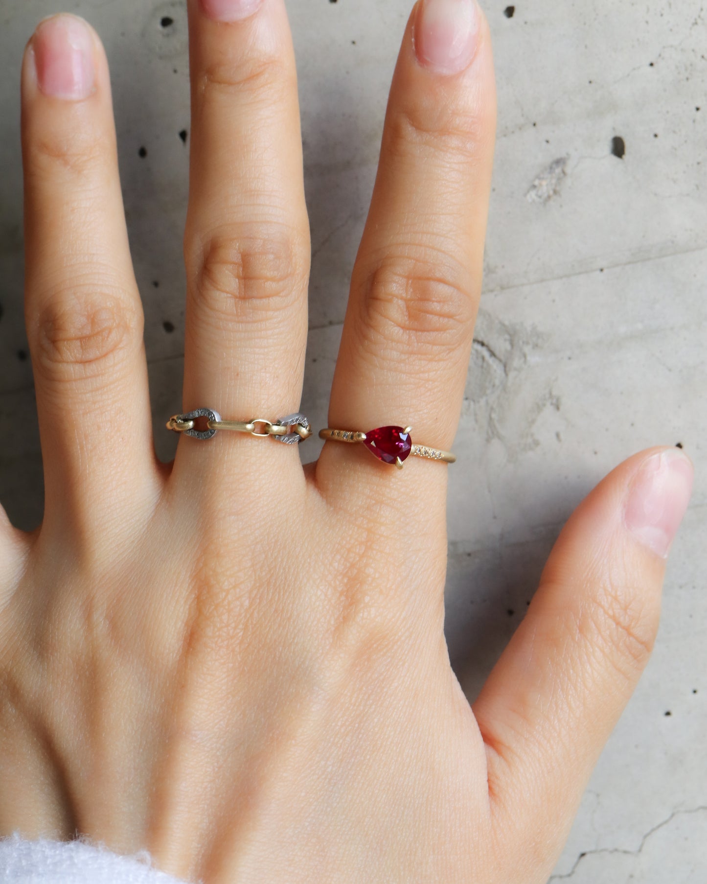 【coming soon】Prong Ring - Ruby -