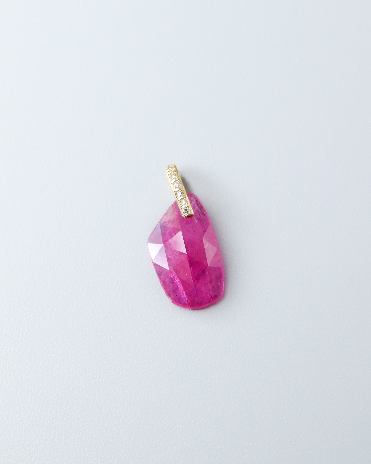 Hibiki Stone Necklace - Ruby -