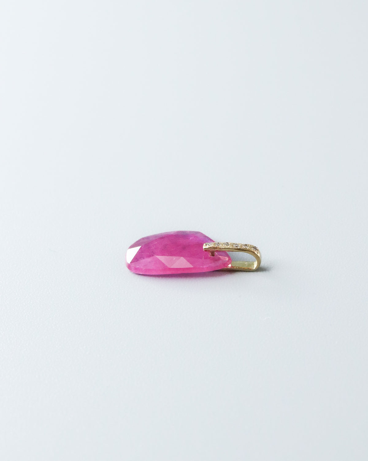 Hibiki Stone Necklace - Ruby -