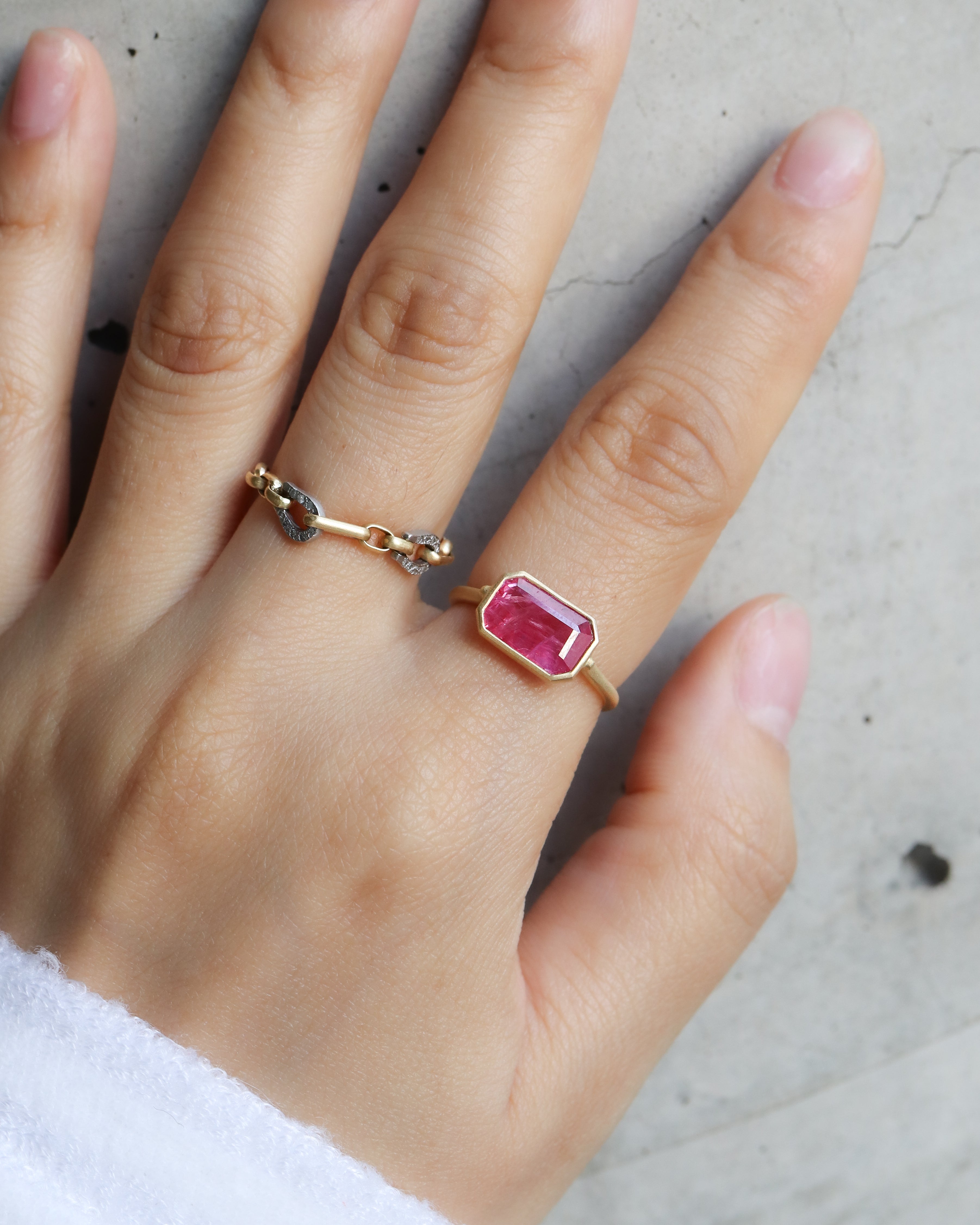 Collet Ring - Ruby -