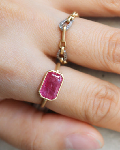 【coming soon】Collet Ring - Ruby -