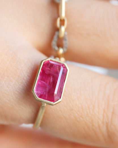 【coming soon】Collet Ring - Ruby -