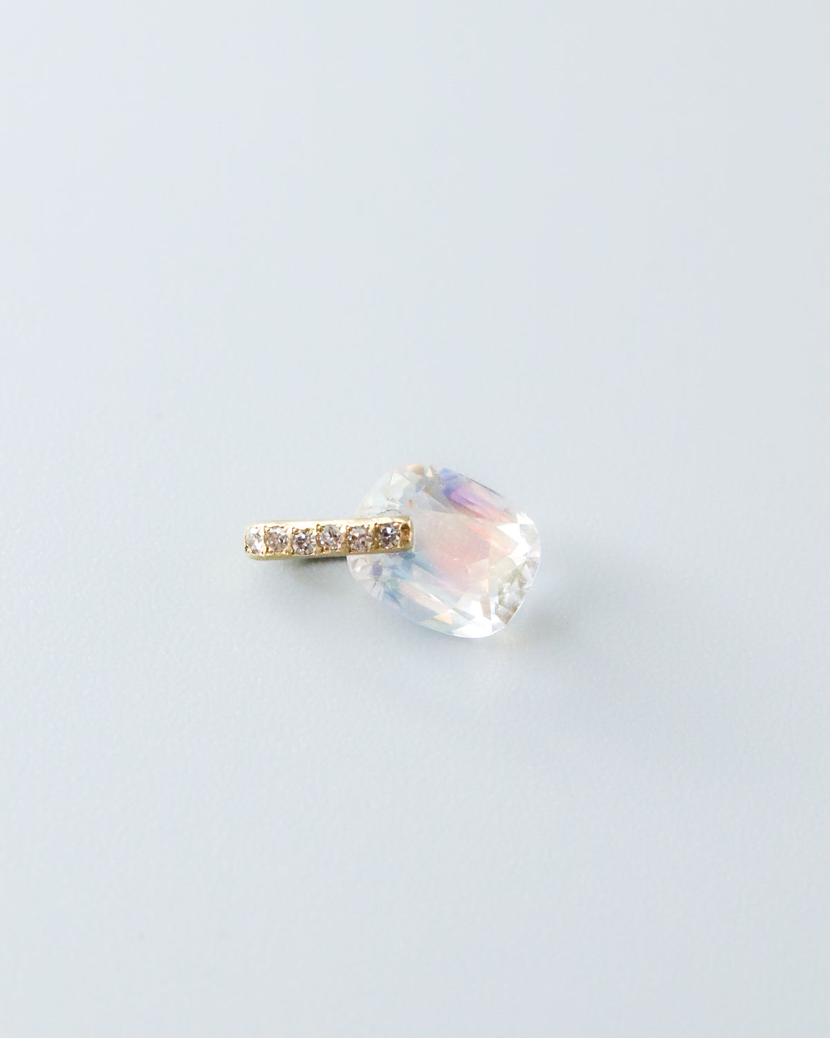 Hibiki Stone Necklace - Rainbow Moon Stone -