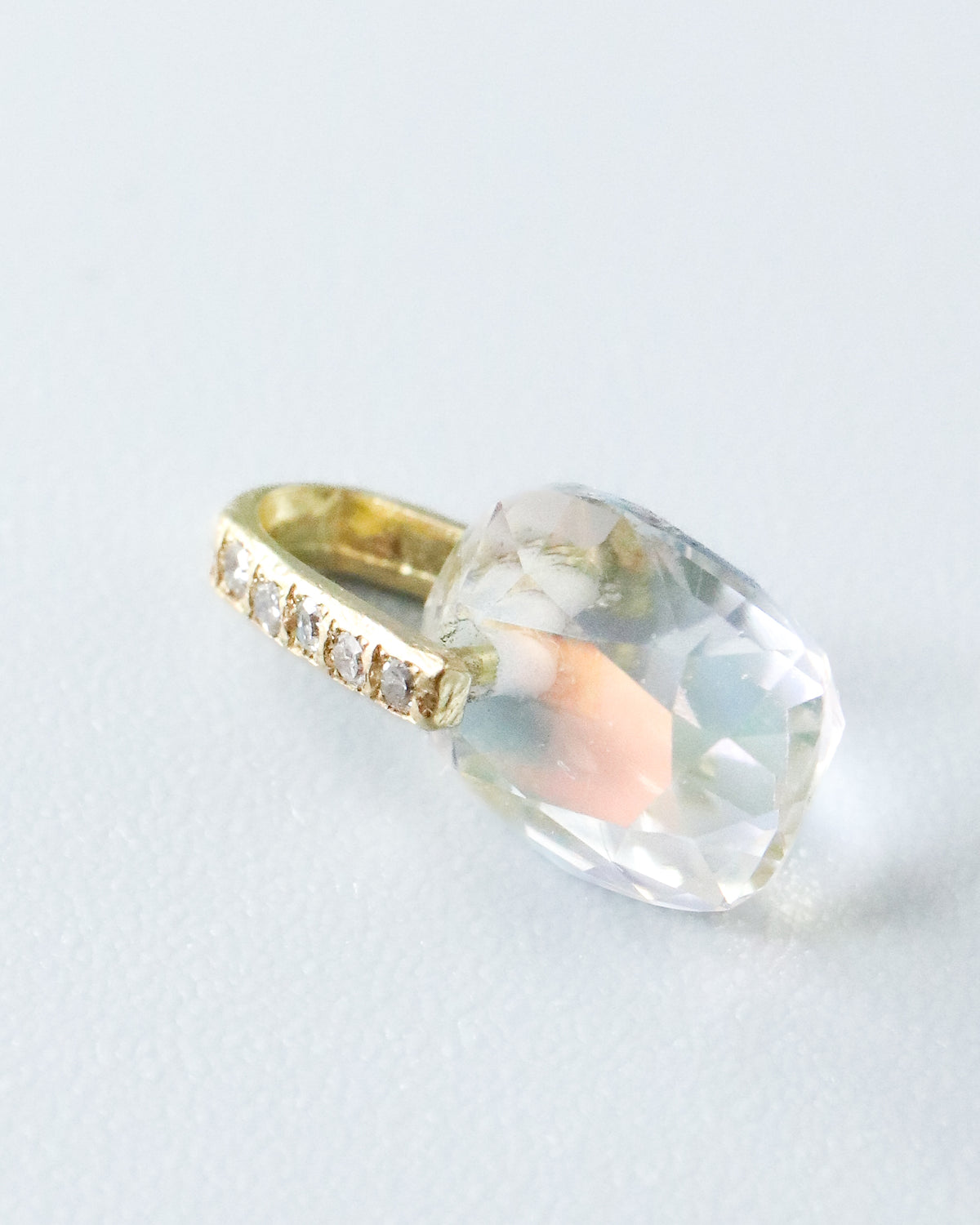Hibiki Stone Necklace - Rainbow Moon Stone -