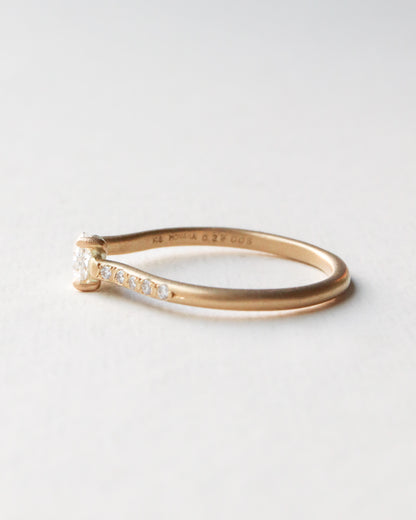 Prong Ring - Diamond -