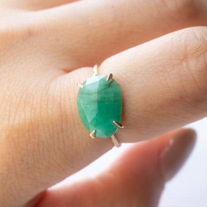 Flat Ring - Emerald -