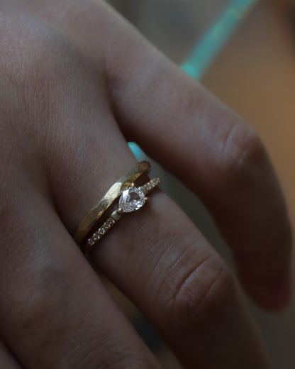 Prong Ring - Diamond -