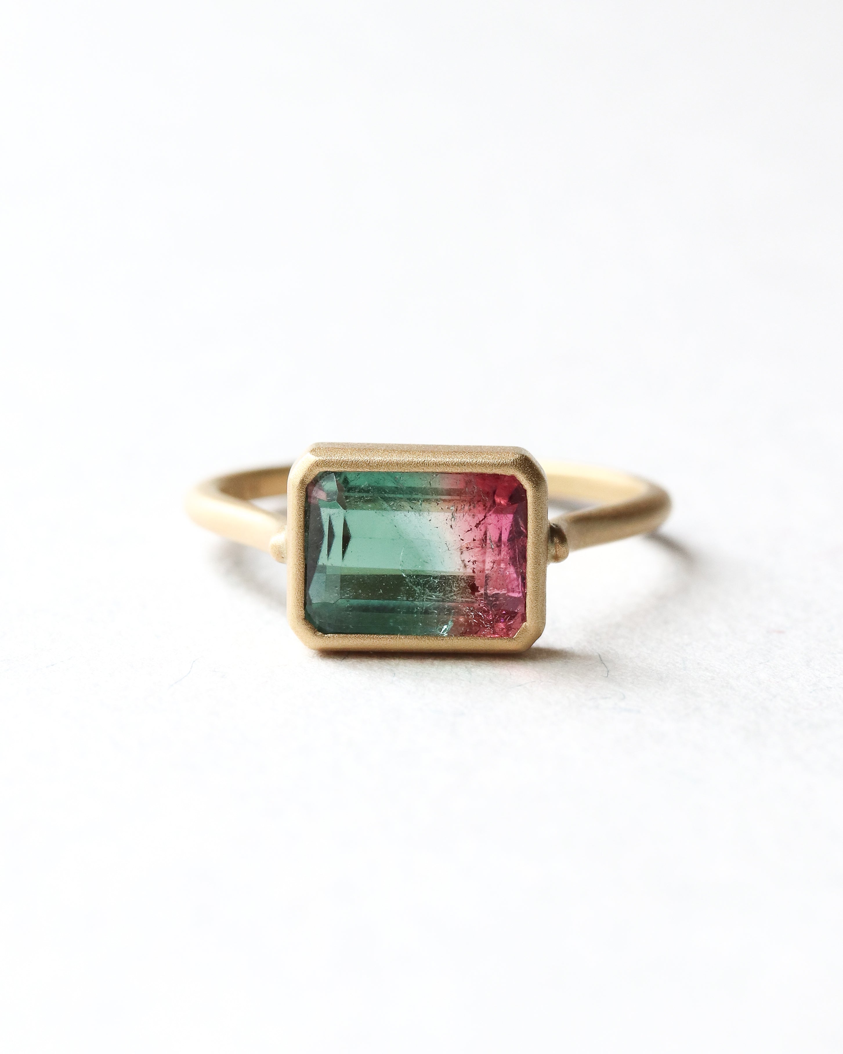 Collet Ring - – MONAKA jewellery Collet Ring - – MONAKA jewellery