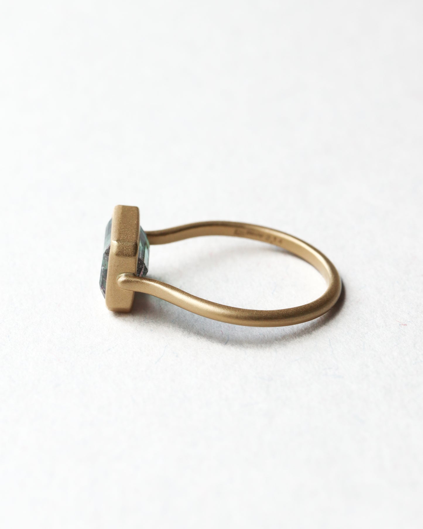 Collet Ring - Bicolor Tourmaline -