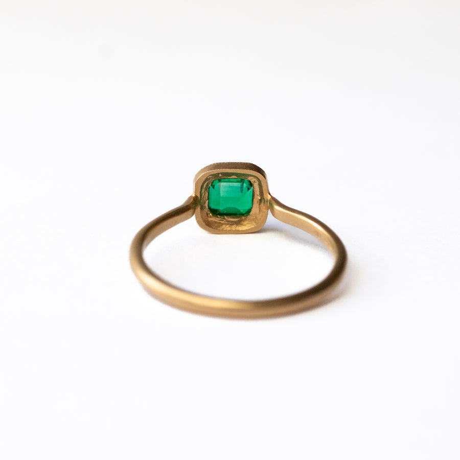 Column Ring - Emerald -