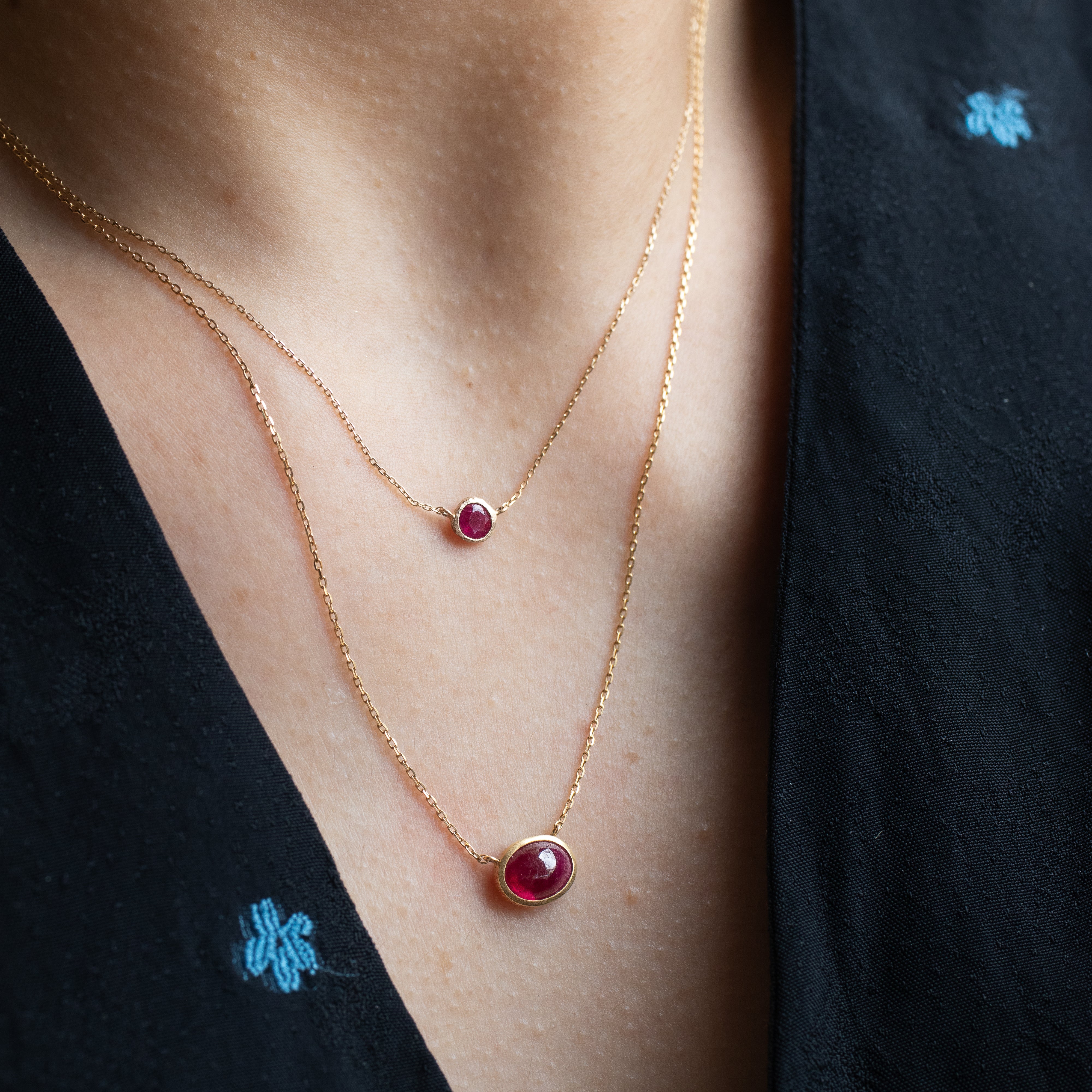 Rough collet Necklace - Ruby -