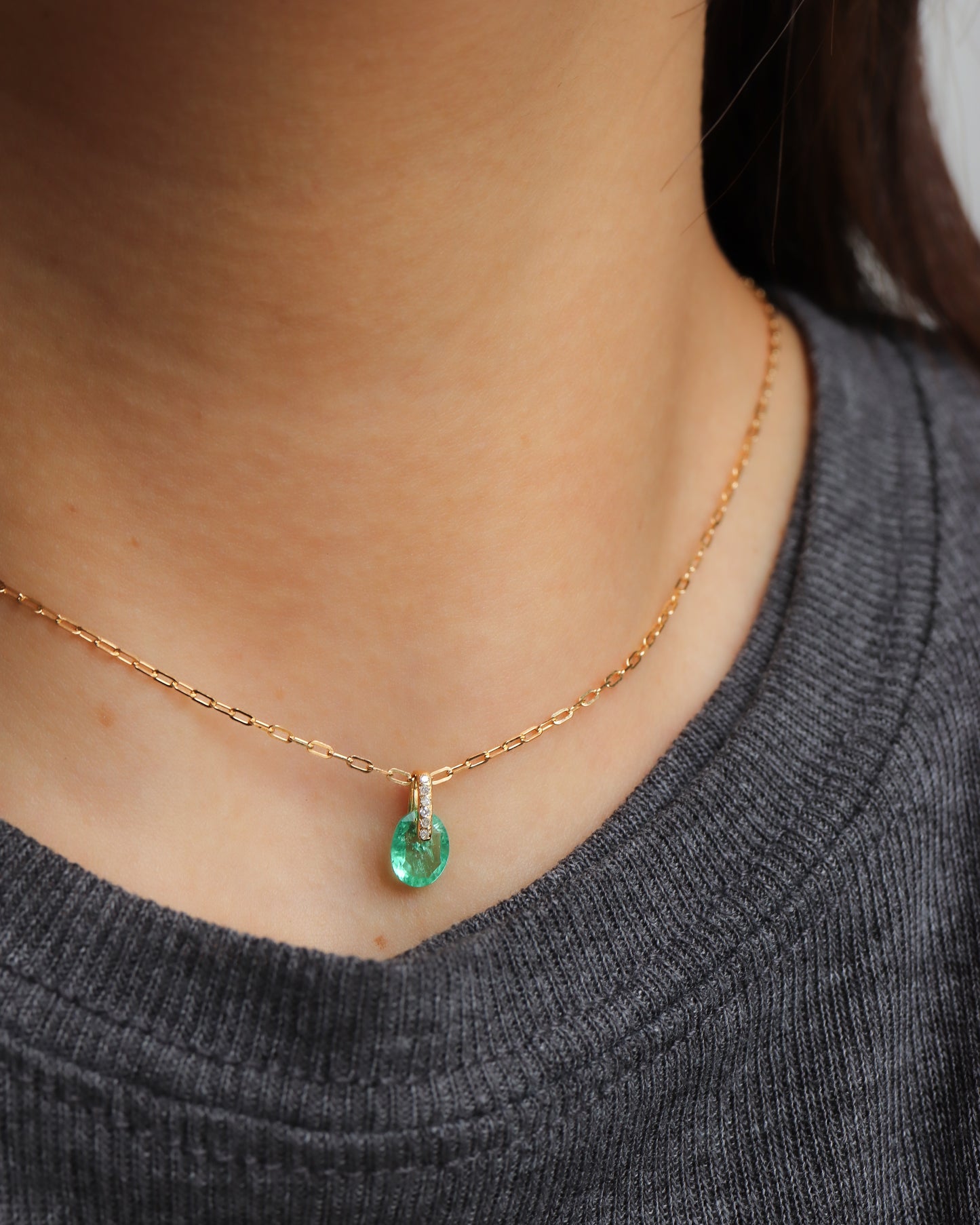 Hibiki Stone Necklace - Emerald -