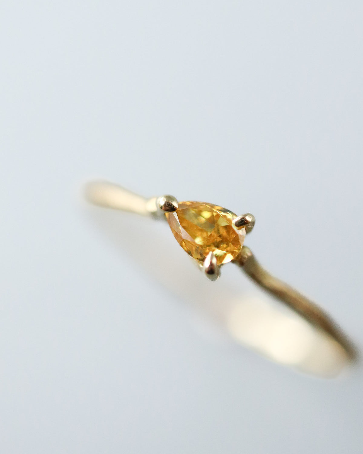 Prong Ring - Diamond -