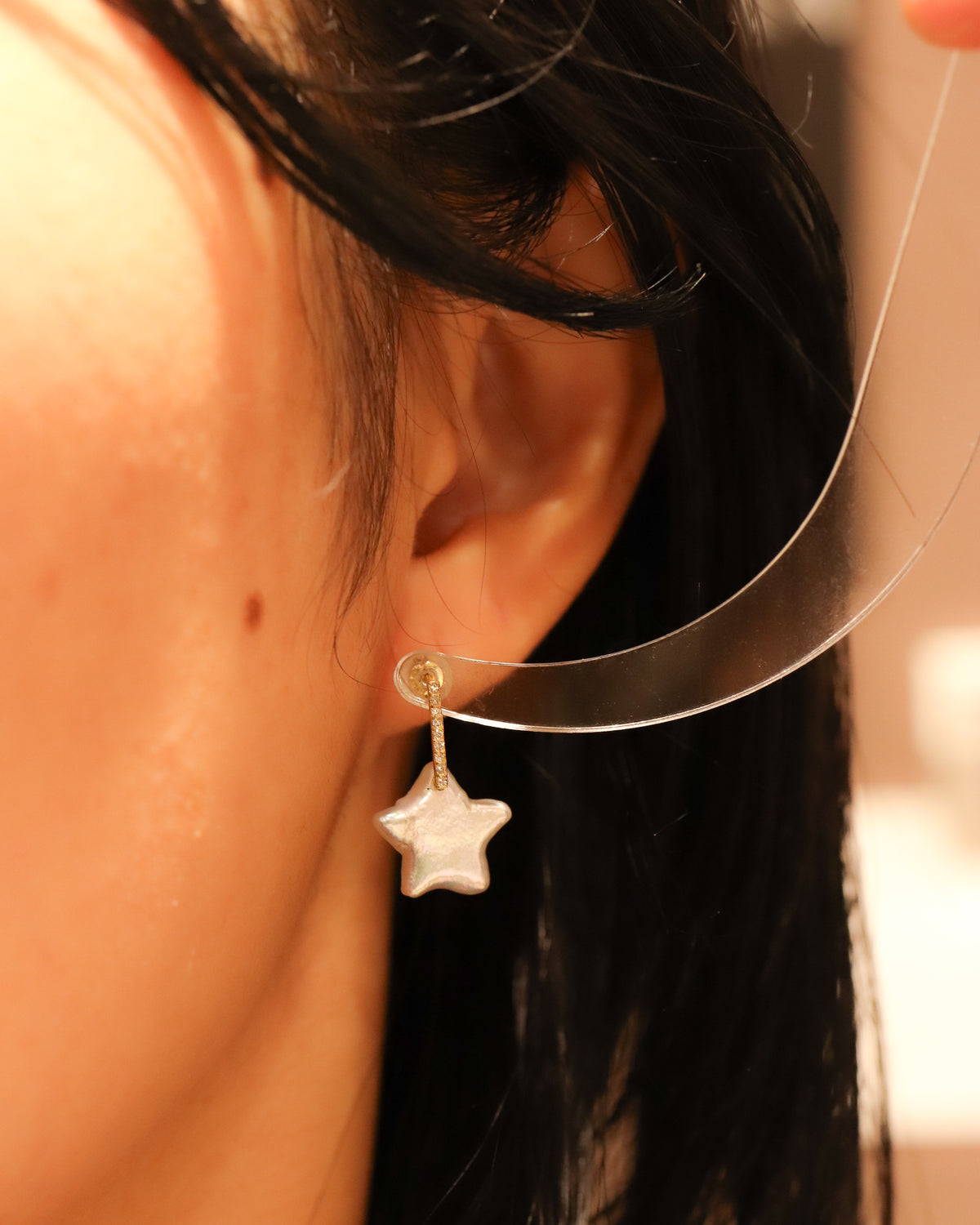 Hibiki Stone Pierced Earring - Pearl / Diamond -