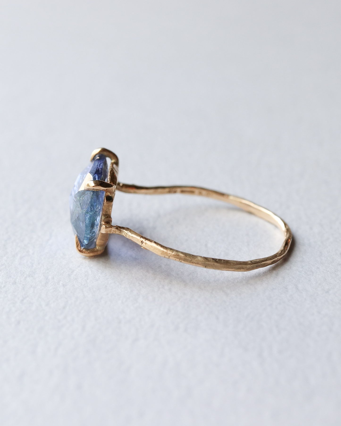 Flat Ring - Tanzanite -