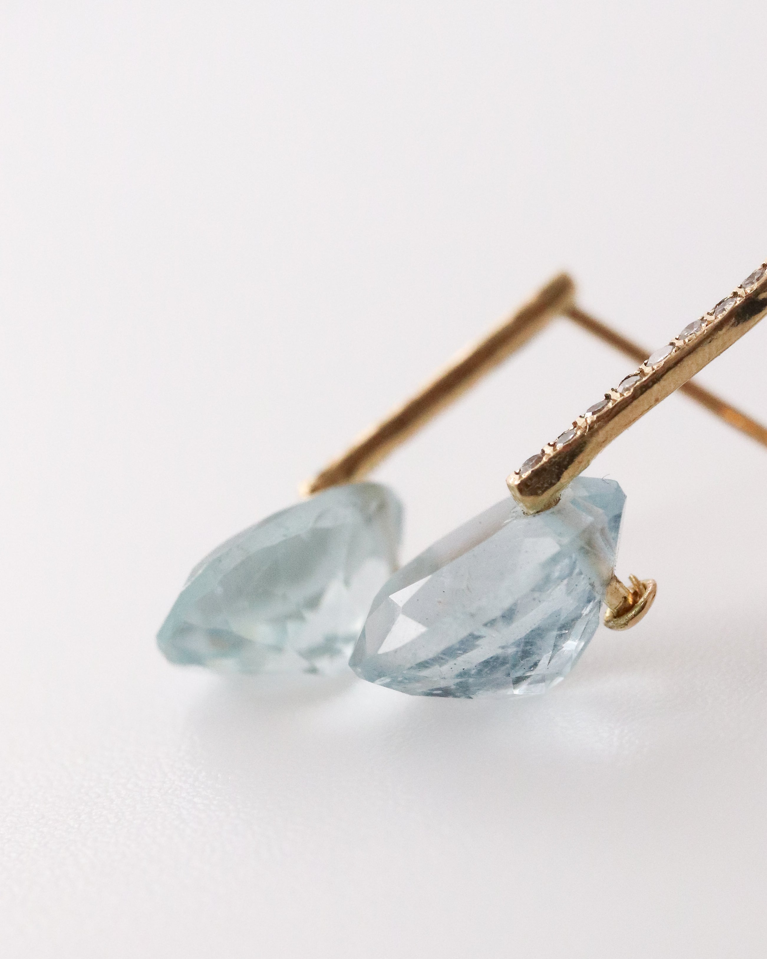 Hibiki Stone Pierced Earring - Aquamarine / Diamond -