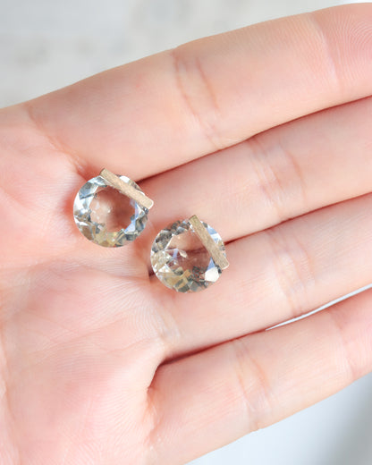 Bar stone pierced earrings - Green Amethyst -