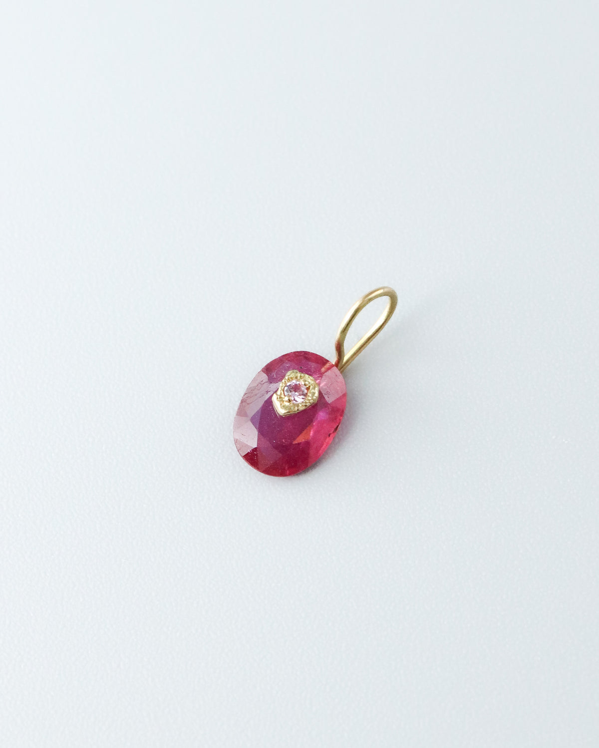Flat Necklace - Ruby -