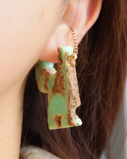 Rock Pierced Earring - Chrysophrase -