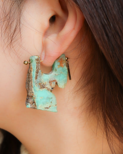 Rock Pierced Earring - Chrysophrase -