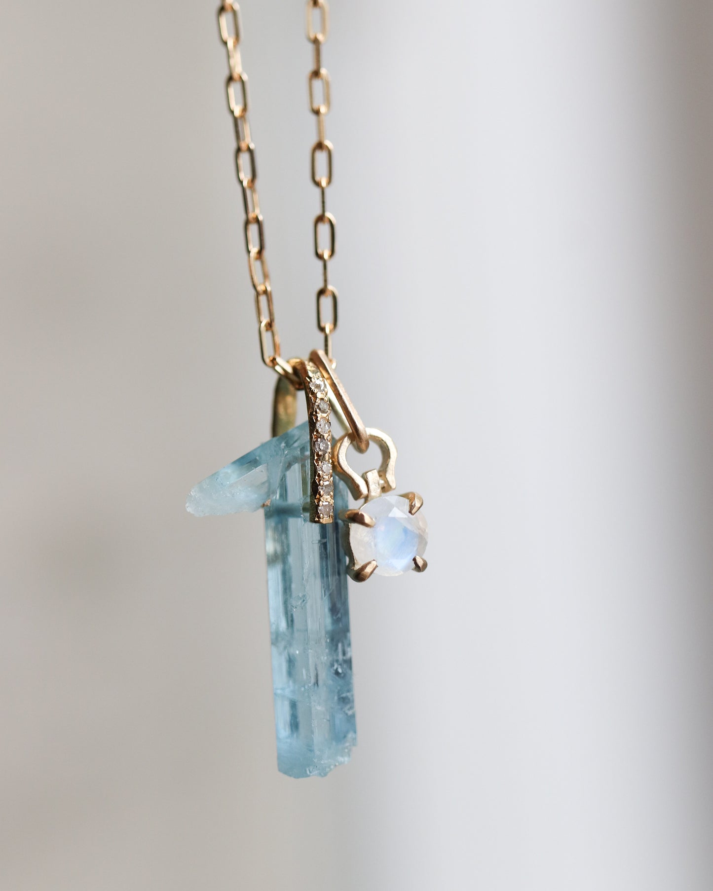 Hibiki Stone Necklace - Aquamarine / Diamond -