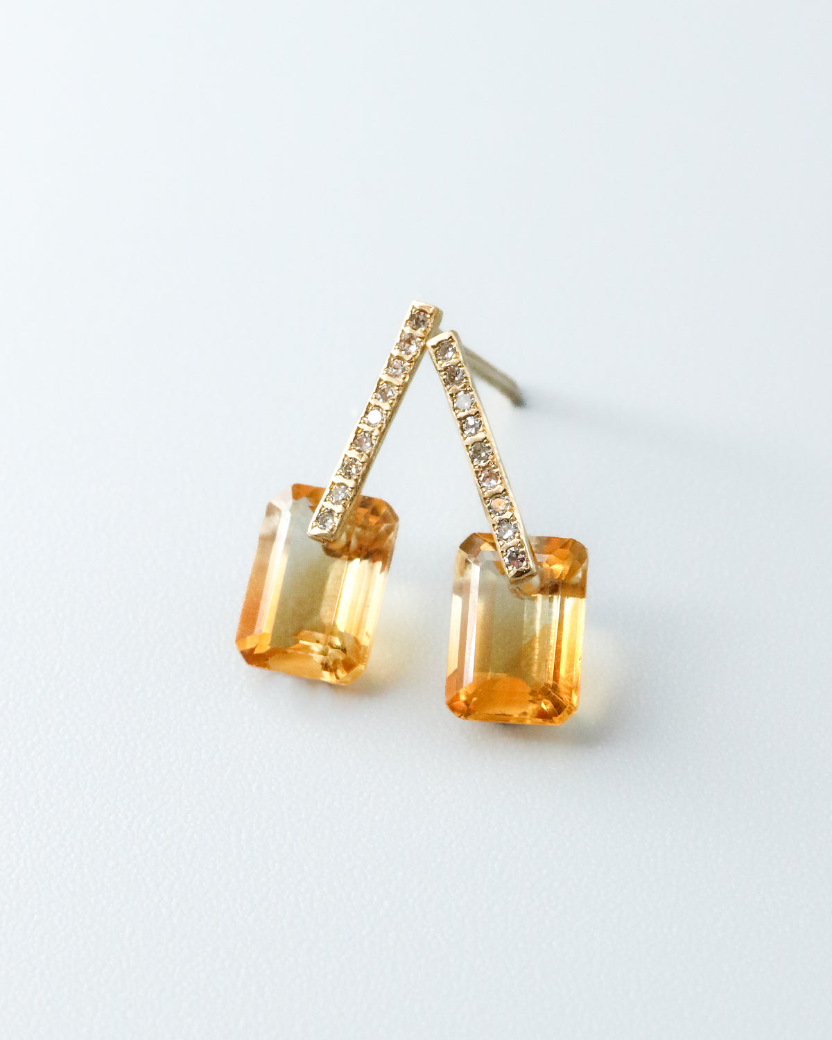 Hibiki Stone Pierced Earring - Citrine / Diamond -