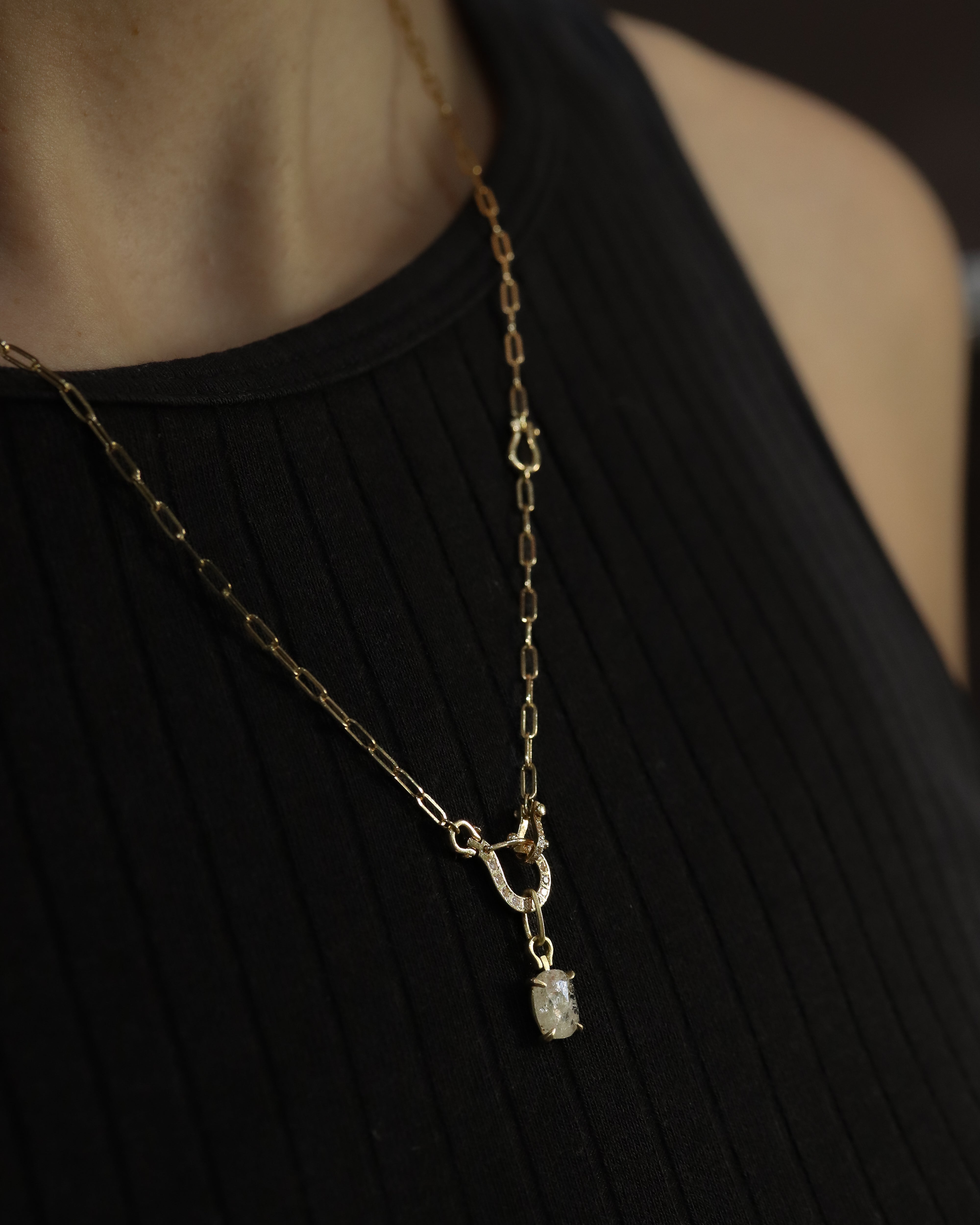 Horse Shoe Prong Necklace - Natural Diamond -