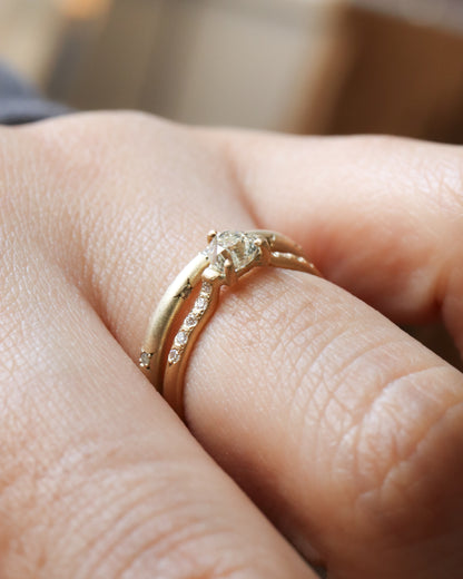 Prong Ring - Diamond -