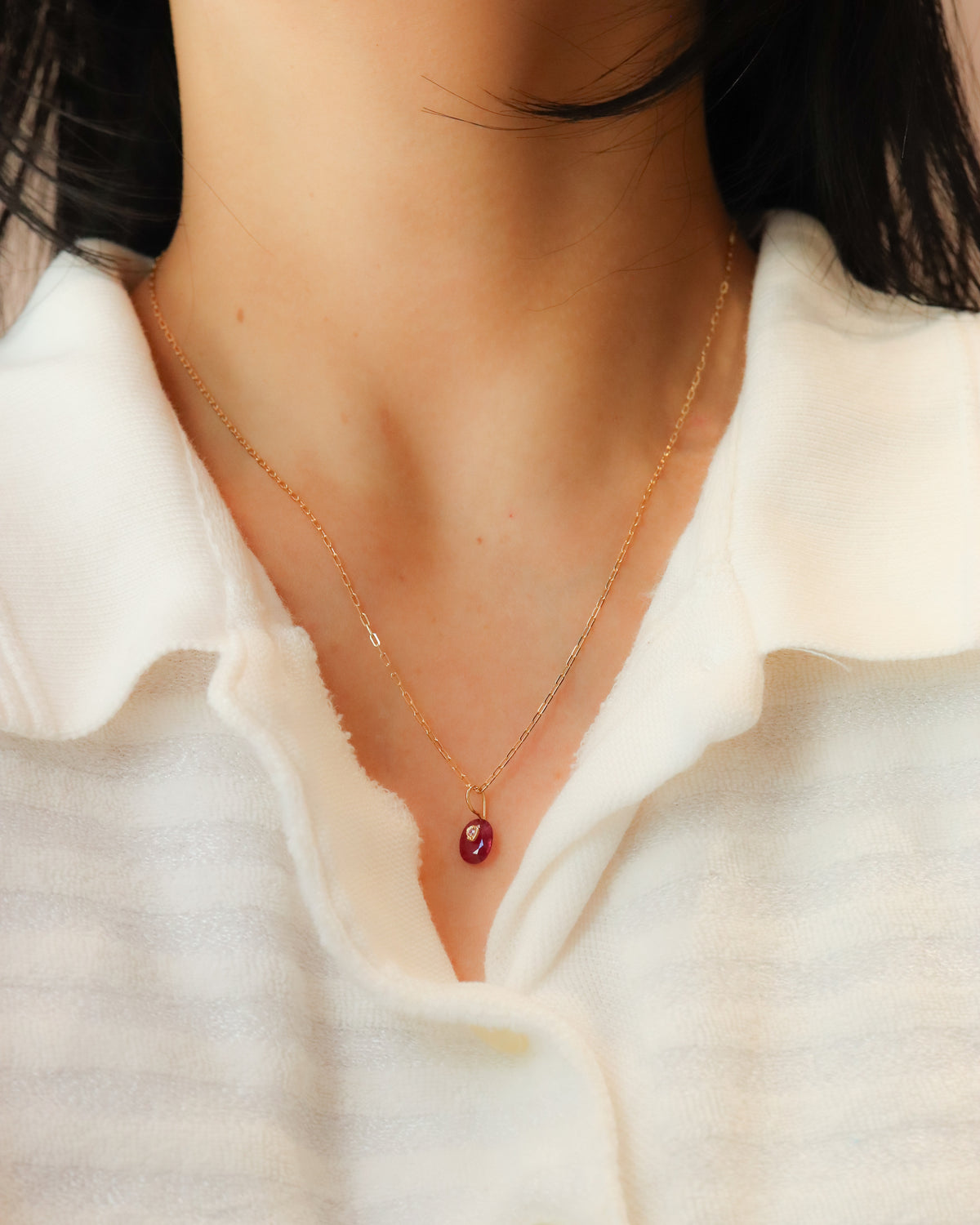 Flat Necklace - Ruby -