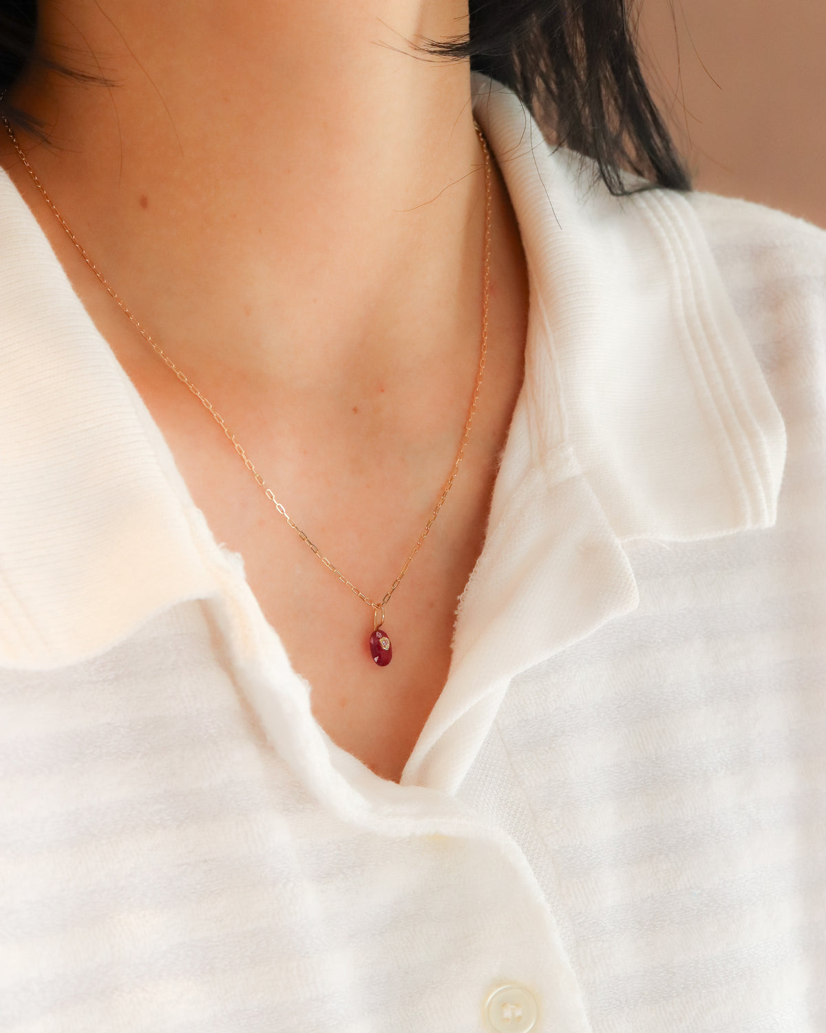 Flat Necklace - Ruby -