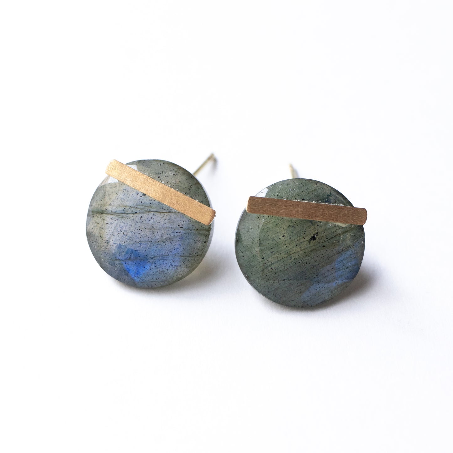 Bar stone Pierced Earring  - Labradorite -