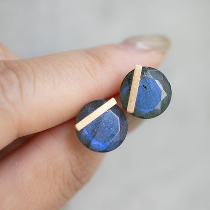 Bar stone Pierced Earring  - Labradorite -