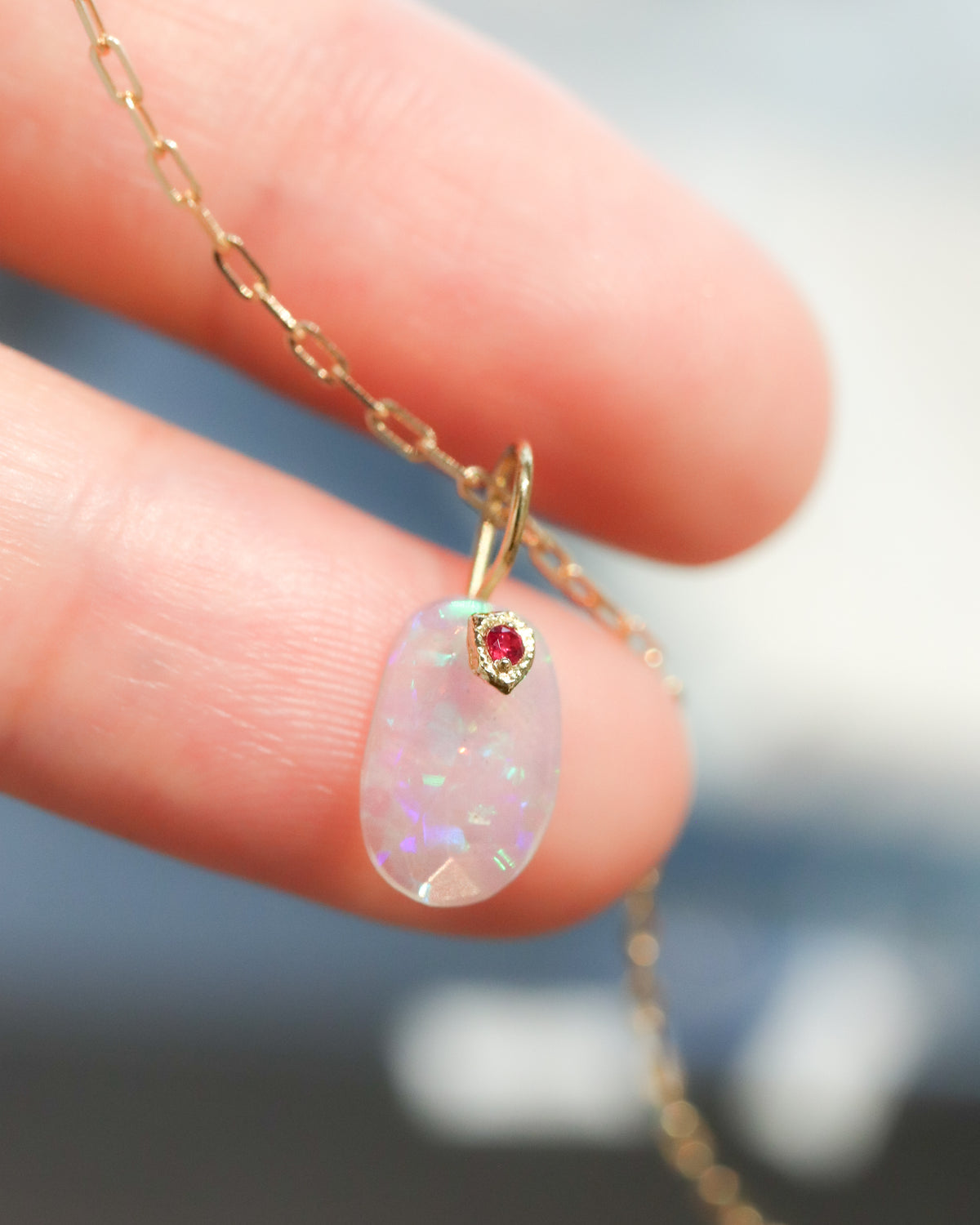 Flat Necklace - Opal -