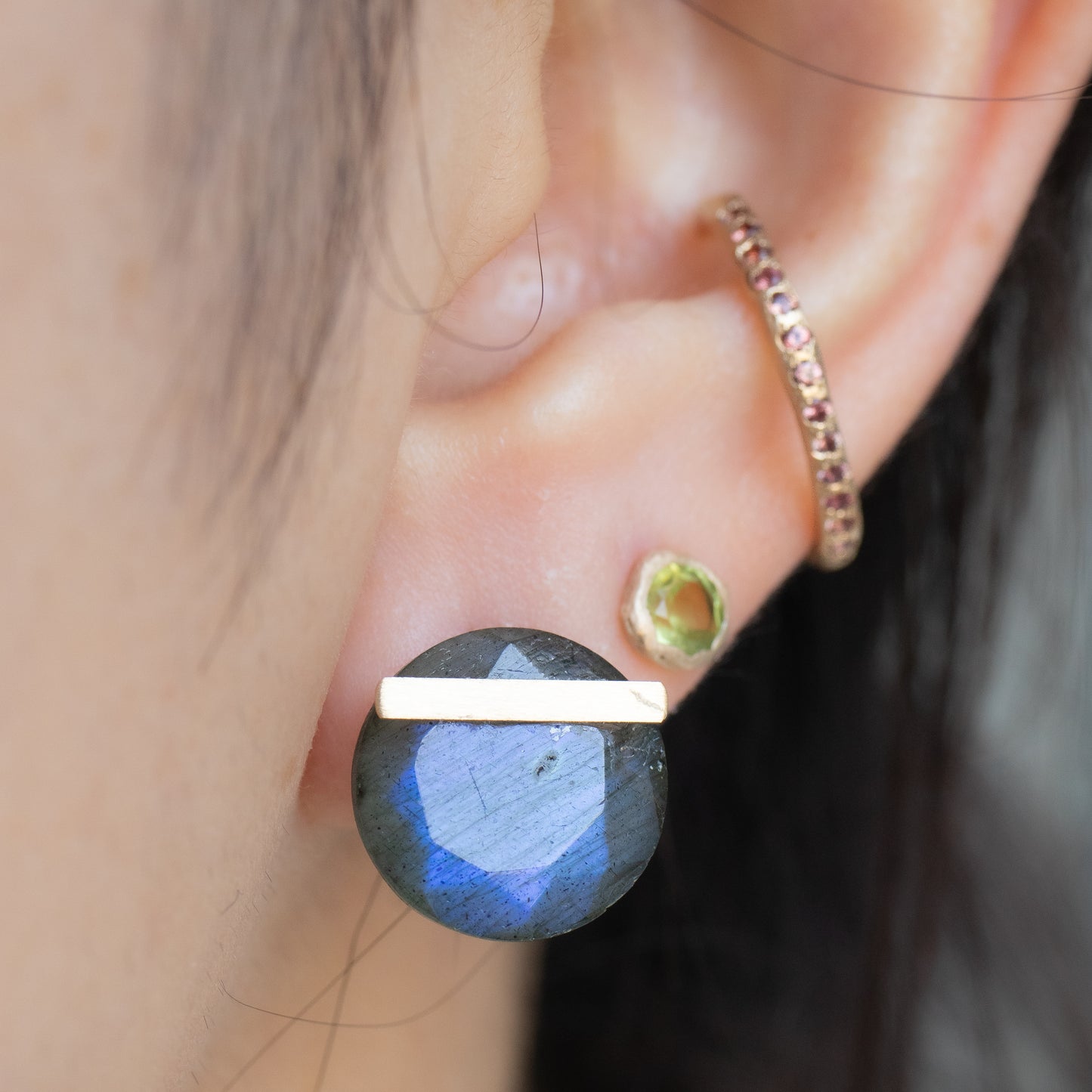 Bar stone pierced earrings - Labradorite -