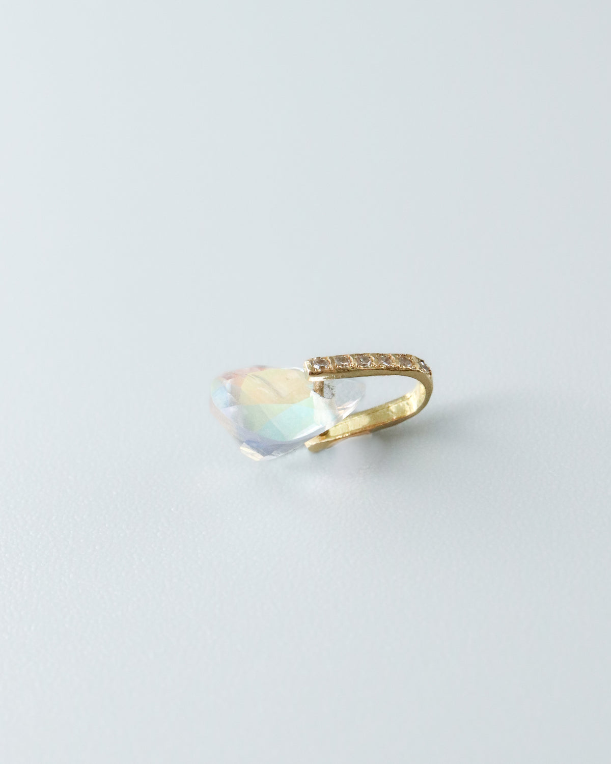 Hibiki Stone Necklace - Rainbow Moon Stone -