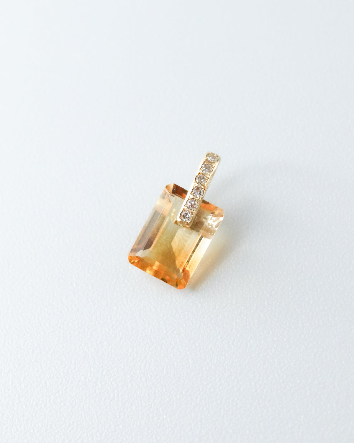 Hibiki Stone Necklace - Citrine -