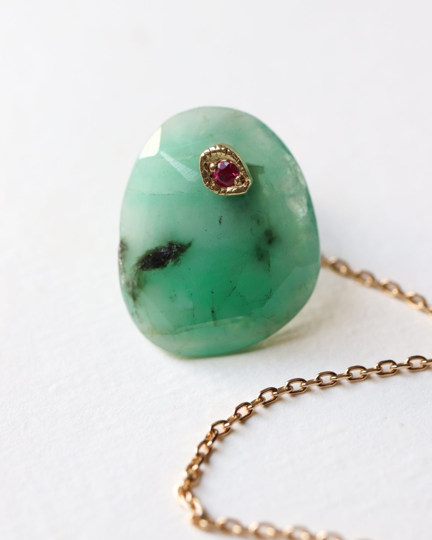 Flat Pierced Earring - Emerald -