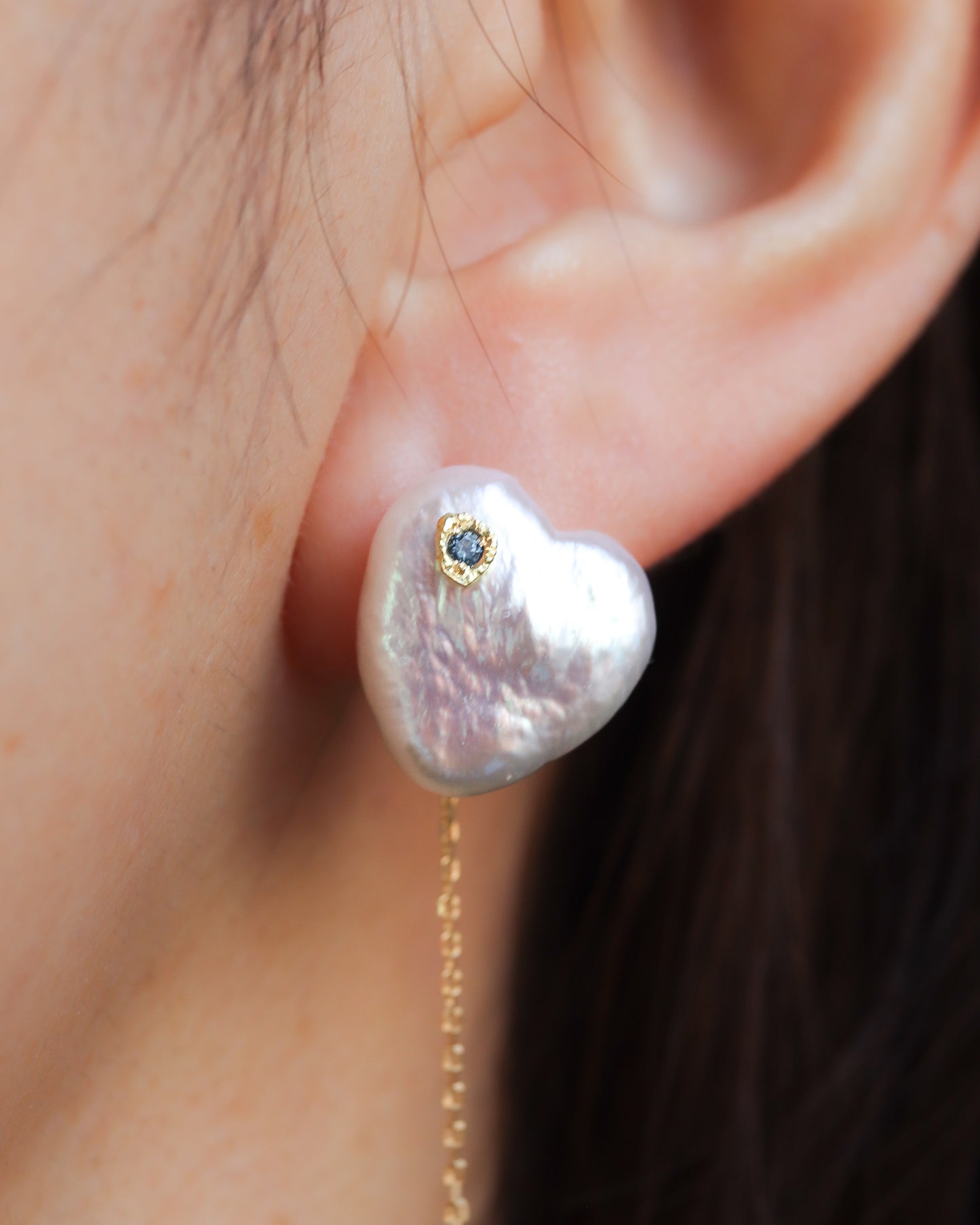 Flat Pierced Earring - Pearl -