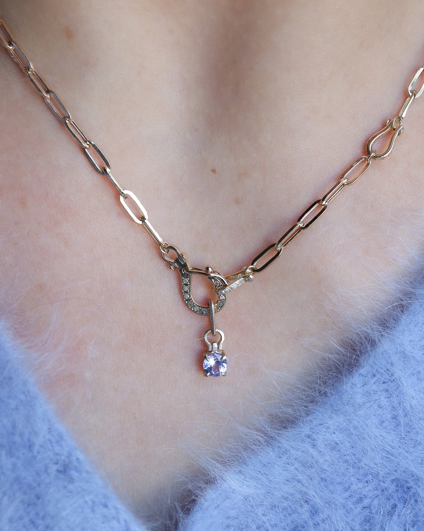 HorseShoe Prong Necklace - Tanzanite -