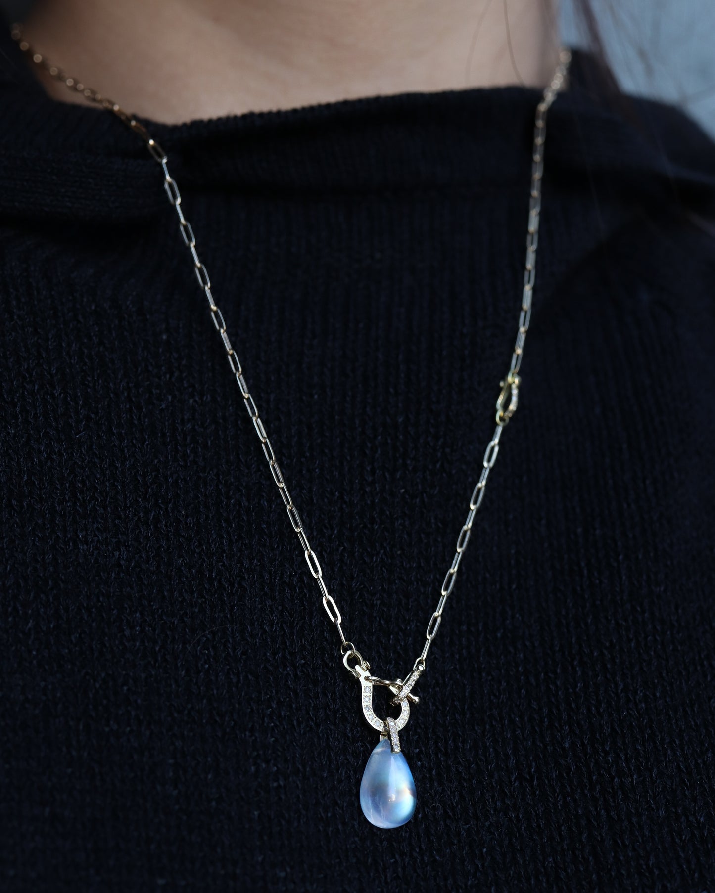 Hibiki Stone Necklace - Rainbow Moon Stone / Diamond -