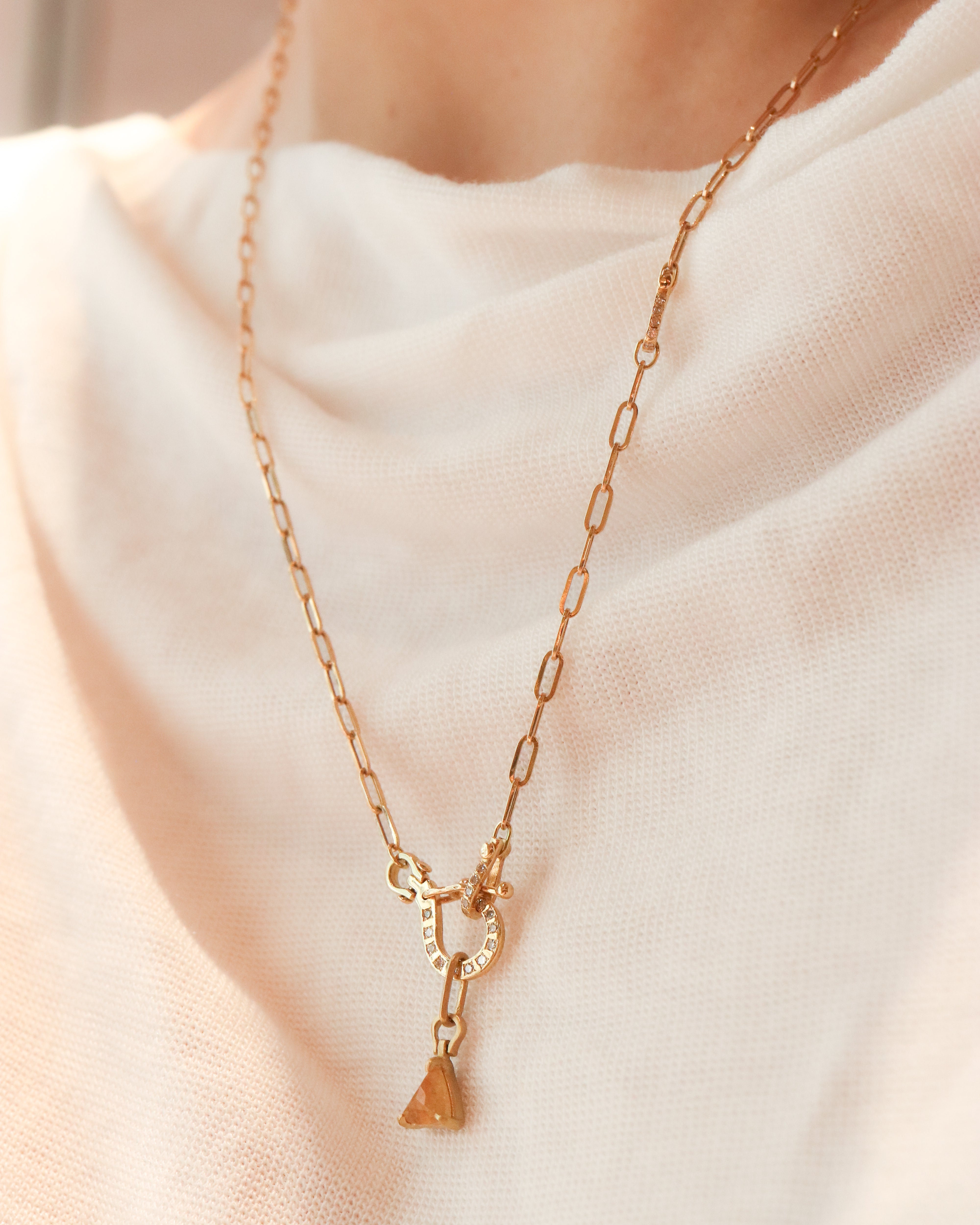 Horse Shoe Prong Necklace - Natural Diamond -