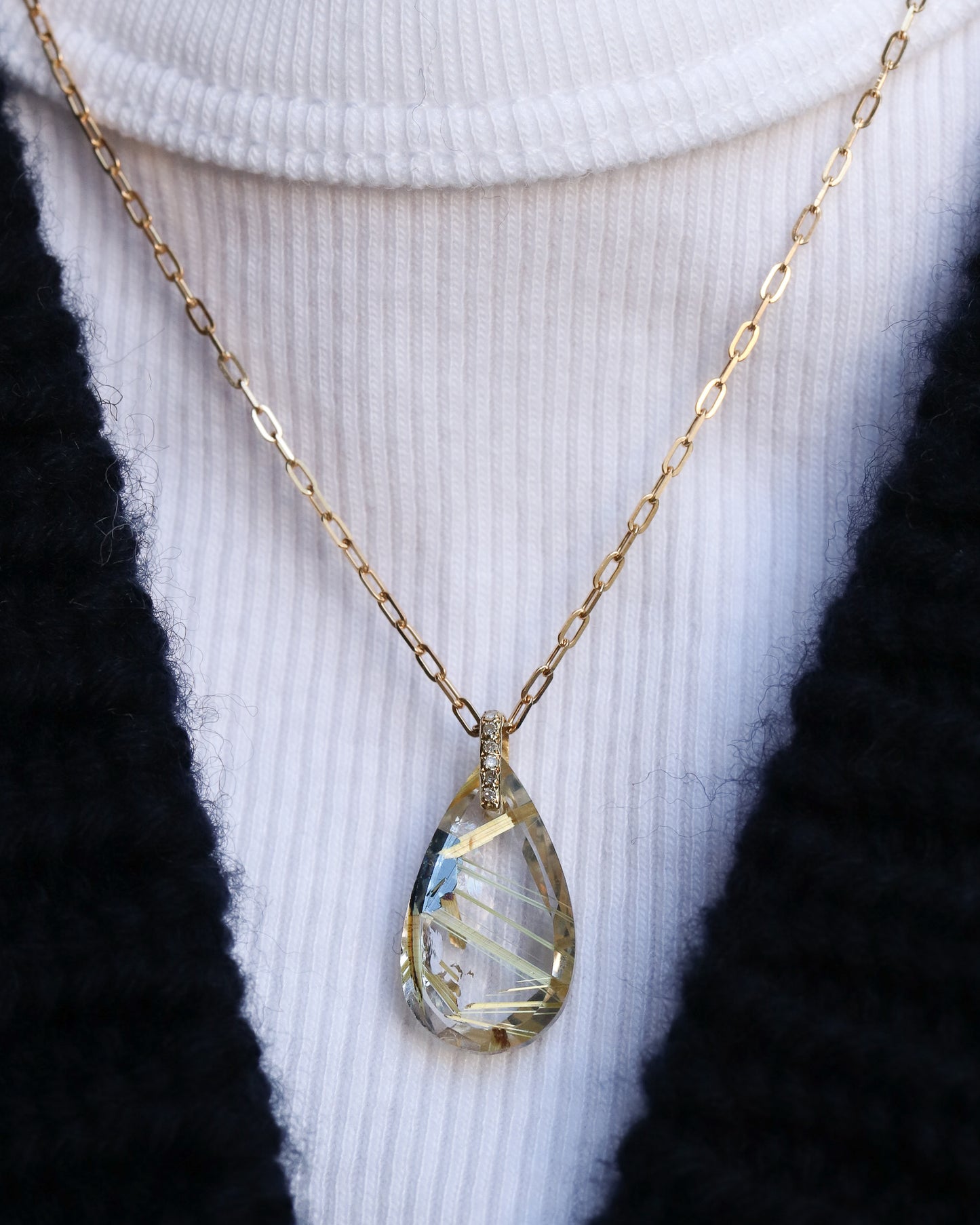 Hibiki Stone Necklace - Golden Rutilated Quartz / Diamond -