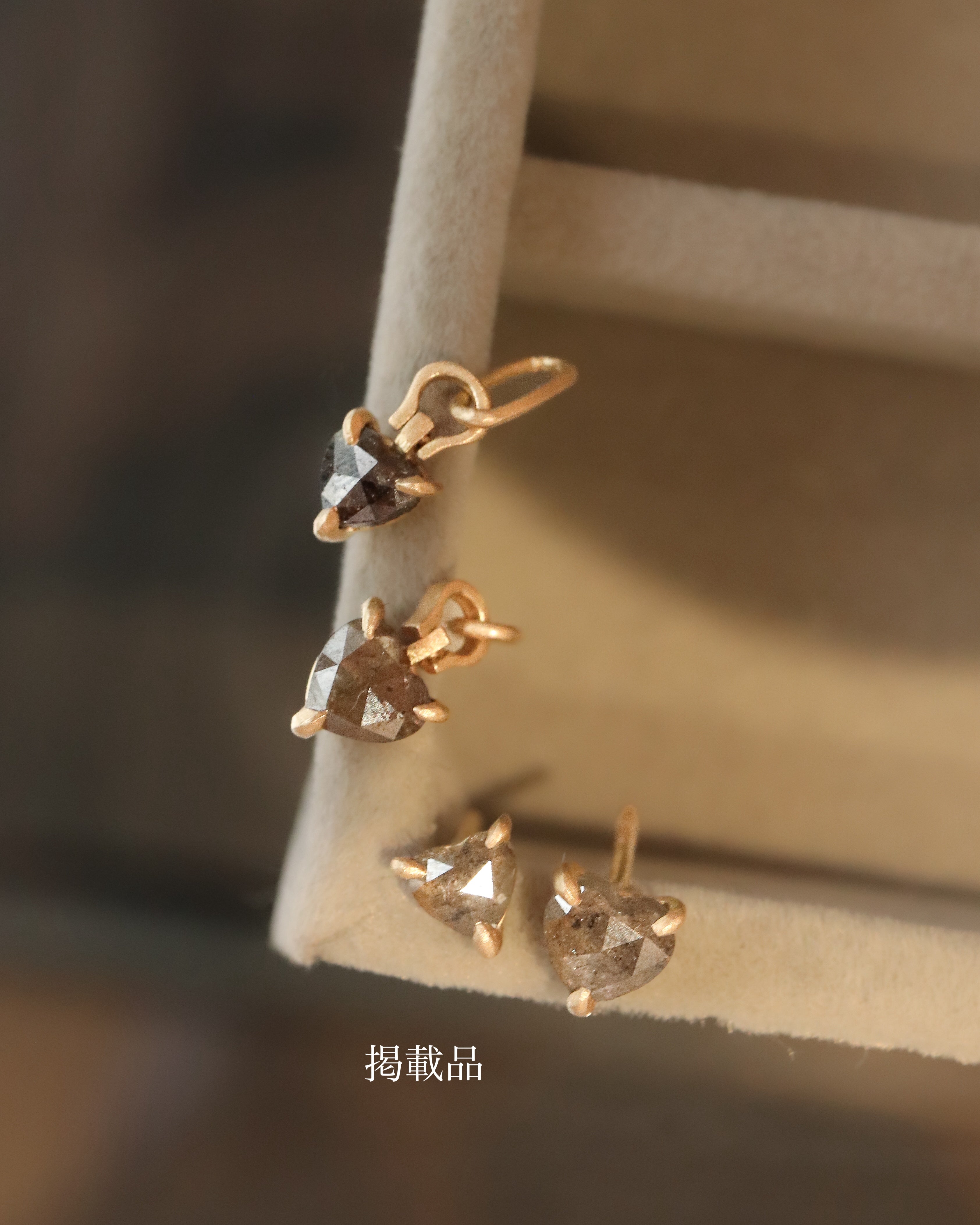 Prong Pierced Earring - Natural Diamond -
